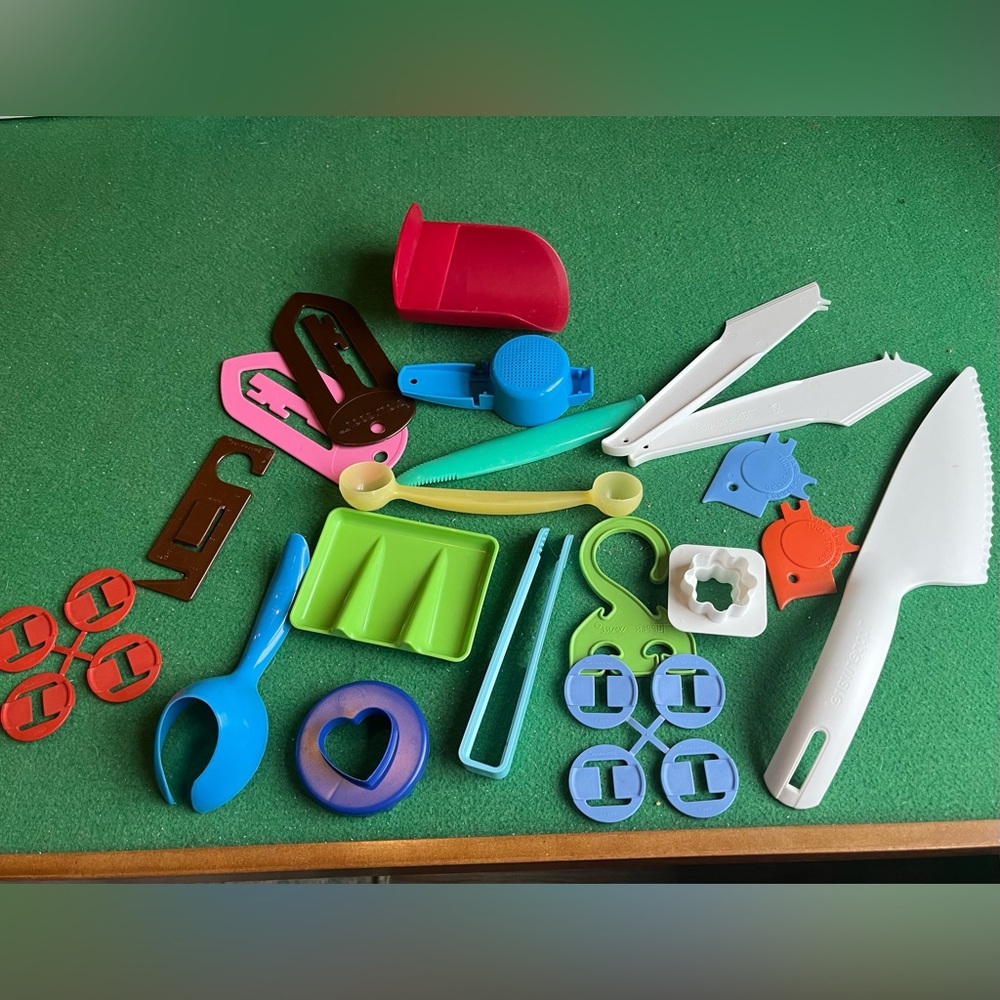 Vibrant Kitchen gadgets